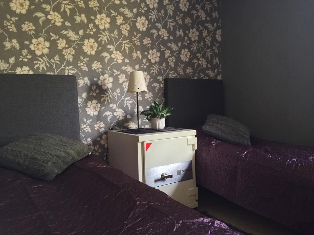 Lunedet Camping Cafe Restaurang Ab Hostel Karlskoga Phòng bức ảnh